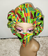 Load image into Gallery viewer, Green Kente Cloth Bonnet Set