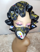 Load image into Gallery viewer, Pittsburgh Steelers Satin Bonnet Set