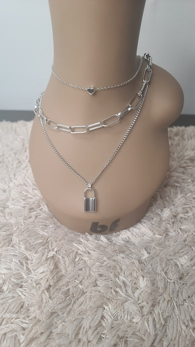 Layered Necklace w/Lock Pendant